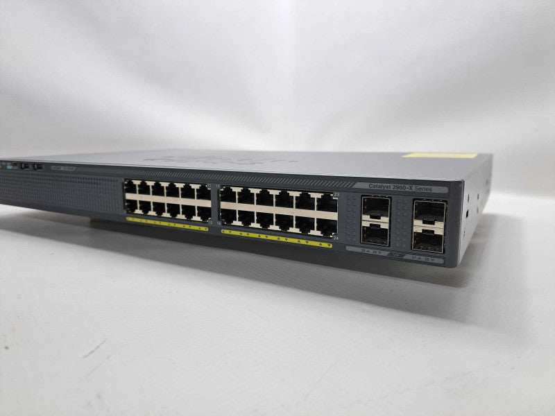 CISCO WS-C2960X-24TS-L Managed Switch 24x 1GB & 4x 1GB SFP Q)