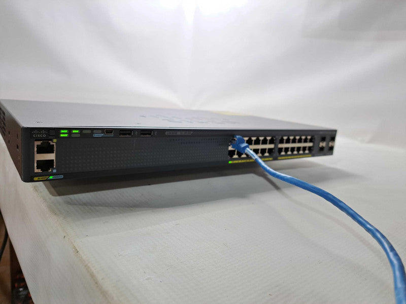 CISCO WS-C2960X-24TS-L Managed Switch 24x 1GB & 4x 1GB SFP Q)