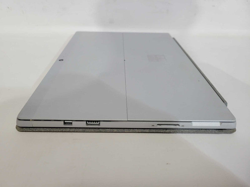 Microsoft Surface Pro - i5-7300U 2.6GHz, 8GB RAM, 256GB SSD !