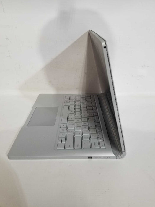 Microsoft Surface book i7-6600U @ 2.60ghz / 16gb ram / GTX 965M / READ #