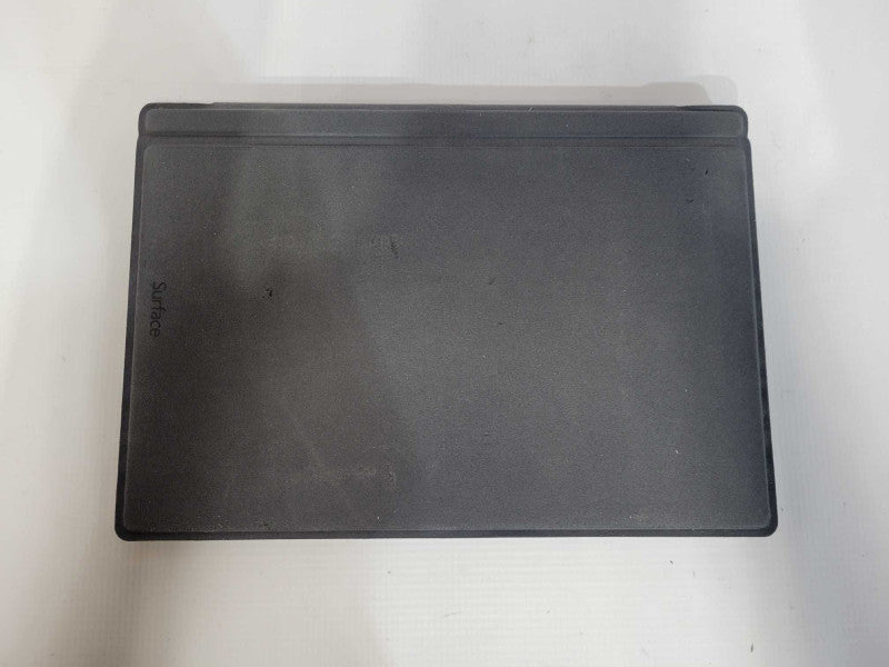 Microsoft Surface Pro 3 w/ detachable Keyboard i5-4300U, 4GB DDR3, 128GB SSD !