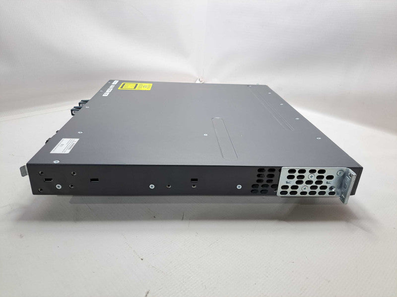 CISCO WS-C3560X-24T-L + 1x C3KX-PWR-350WAC 24 Port Data LAN Base )