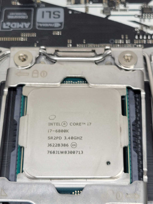 Intel Core i7-6800k @ 3.4GHz - ASRock X99 Taichi - 16GB DDR4 2400 (READ)