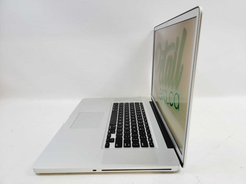 Apple Macbook Pro 2009 17\\" Core 2 Duo T9900 @ 3.06GHz 4GB DDR3 500GB SSD (