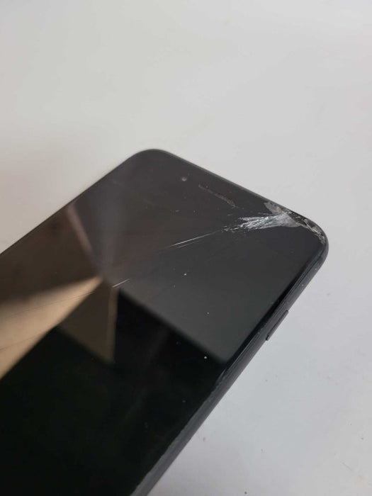 Apple iPhone 8 Plus 256GB - READ