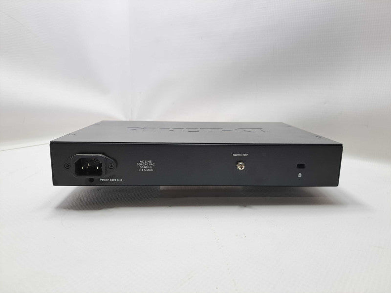 D-Link DGS-1024D 24 Port Unmanaged 100 / 1000 Gigabit Ethernet Switch  Q)