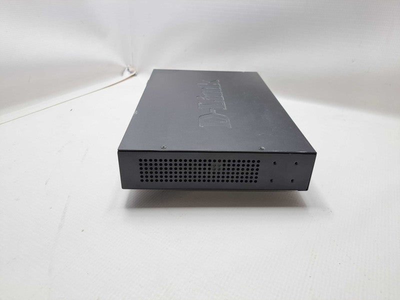 D-Link DGS-1024D 24 Port Unmanaged 100 / 1000 Gigabit Ethernet Switch  Q)