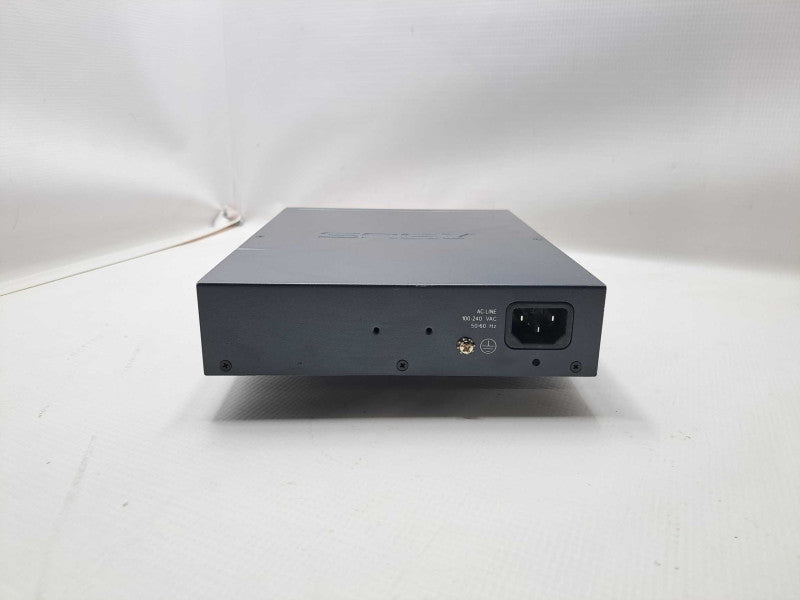 ASUS GP-105 5-port Gigabit PoE Switch )