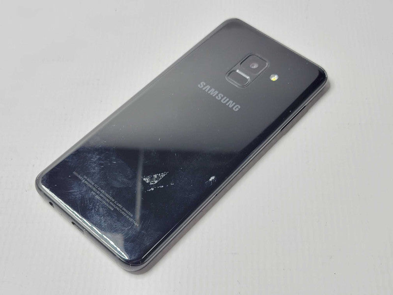 Samsung Galaxy A8 (2018) SM-A530W 32GB Unlocked _
