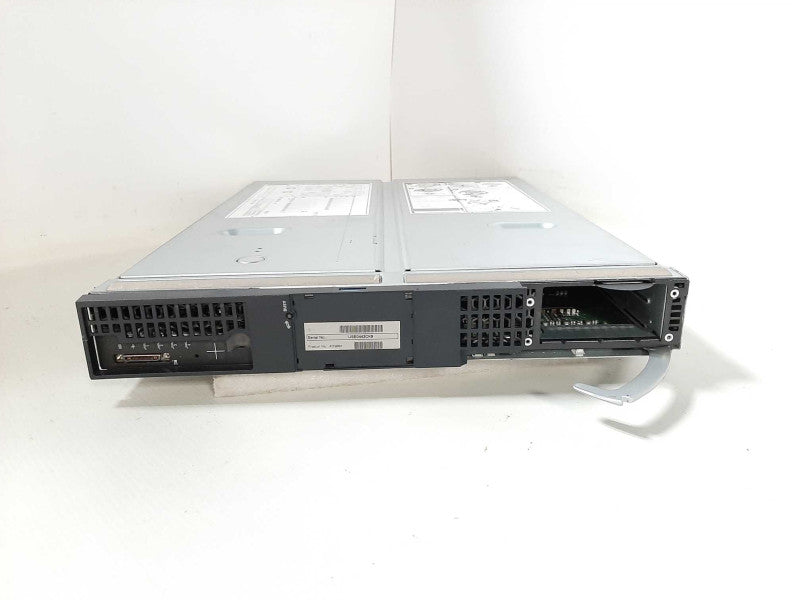 HP Integrity Blade BL860C AD399E 2x Itanium 9350 32GB RAM No HDD READ Q$