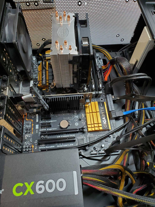 Custom PC - Intel i7-4790k @ 4.00 GHZ, 16GB DDR3, Radeon HD 7350, 600W PSU
