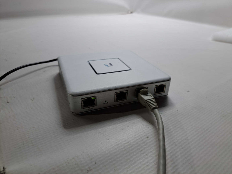 Ubiquiti Networks USG Unifi Security Gateway Router/Firewall *READ* )