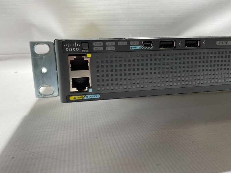 Cisco Catalyst 2960XR-24TS-I 24 port gigabit network switch  -