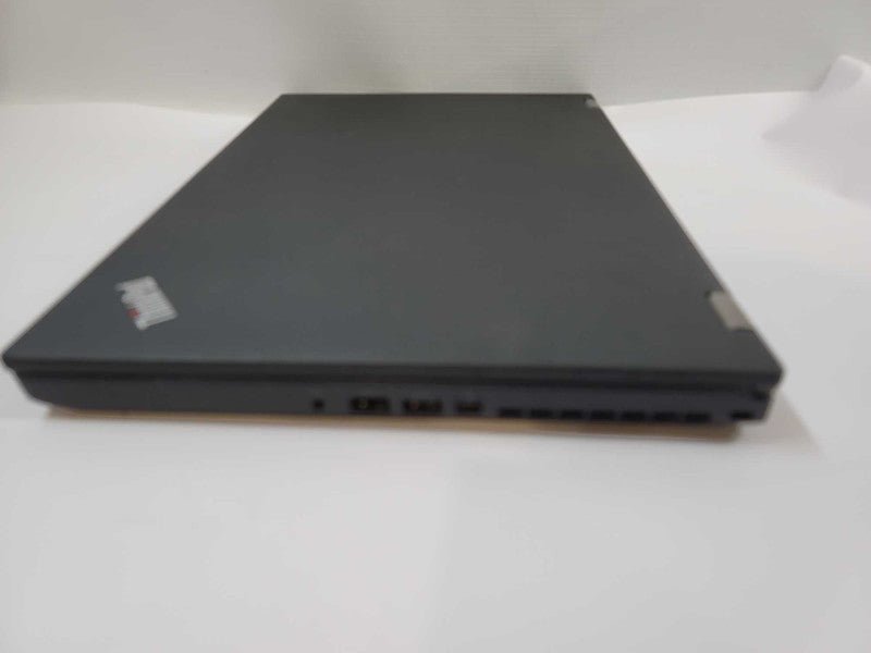 Lenovo  P50 i7-6700HQ @ 2.60GHz 32GB DDR4, 2GB Nvidia Quadro M1000M, 1 TB SSD Î²