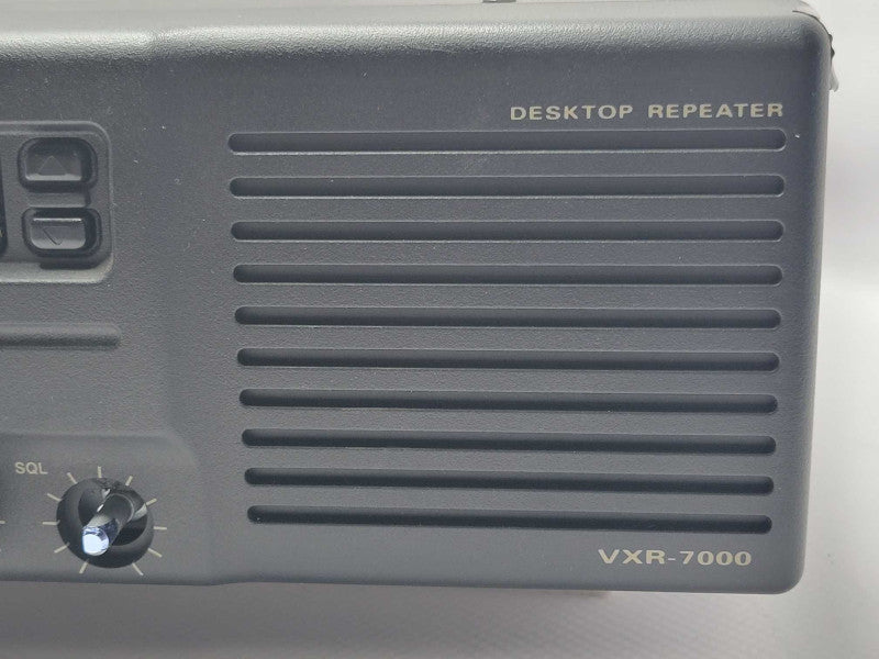 Vertex VXR-7000 UHF Desktop Analog Repeater/Base Station, Read _
