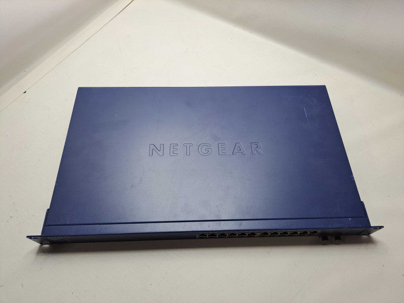 NetGear ProSafe GS724TP 24-Port Gigabit Managed Ethernet Switch PoE )