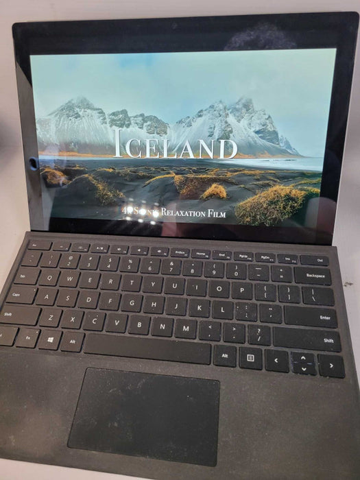 Microsoft Surface Pro 5 - i5-7300U, 4GB RAM, 128GB SSD