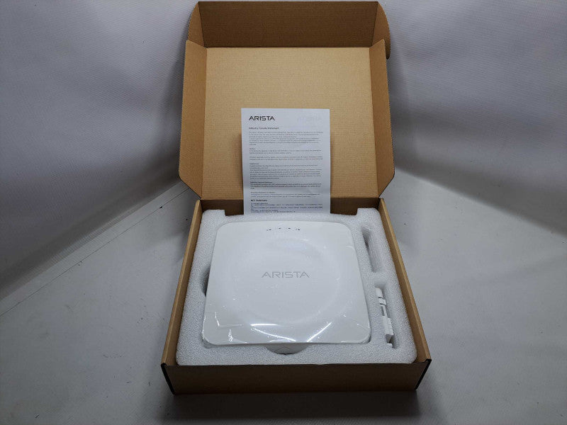 Arista OEM-AP-C130 Tri radio 4x4:4 MU-MIMO 802.11ac )