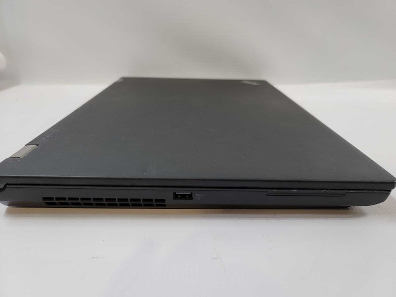 Lenovo P72 i7-8750U, 32GB DDR4, 4GB Nvidia Quadro P600, 256GB SSD + 1TB HDD Î²