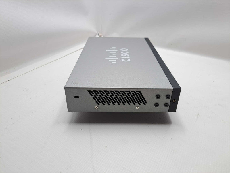 Cisco SF302-08P 8-port 10/100 PoE Managed Switch )