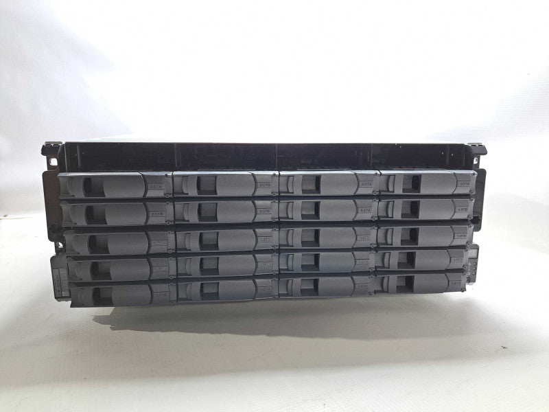 Netapp DS4246 24 Bay Disk Array NAJ-0801 - 2 x IOM6 Controllers - 2 x PSU\\'s )