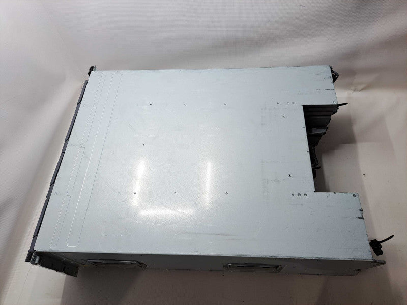 Netapp DS4246 24 Bay Disk Array NAJ-0801 - 2 x IOM6 Controllers - 2 x PSU\\'s )