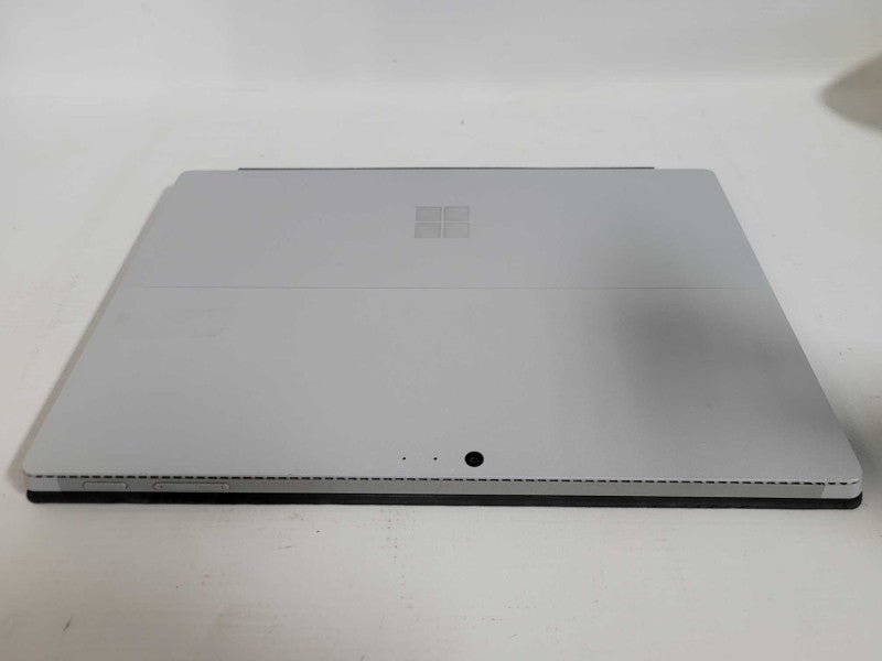 Microsoft Surface Pro 4 - i5-6300U, 4GB RAM, 128GB SSD - READ