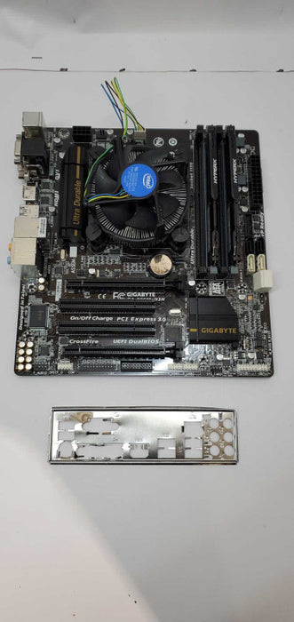 Intel i7-4790, Stock Cooler, 16GB DDR3, Gigabyte GA-B85M-D3H Moth.Combo AS-IS @