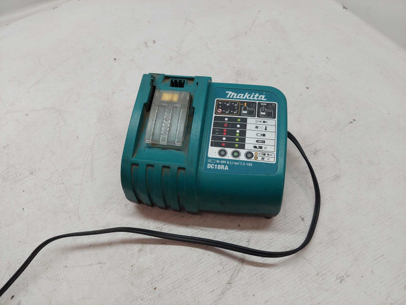 Makita Battery Charger Fast Charger Ni-MH & Li-Ion 7.2-18V Model: DC18RA