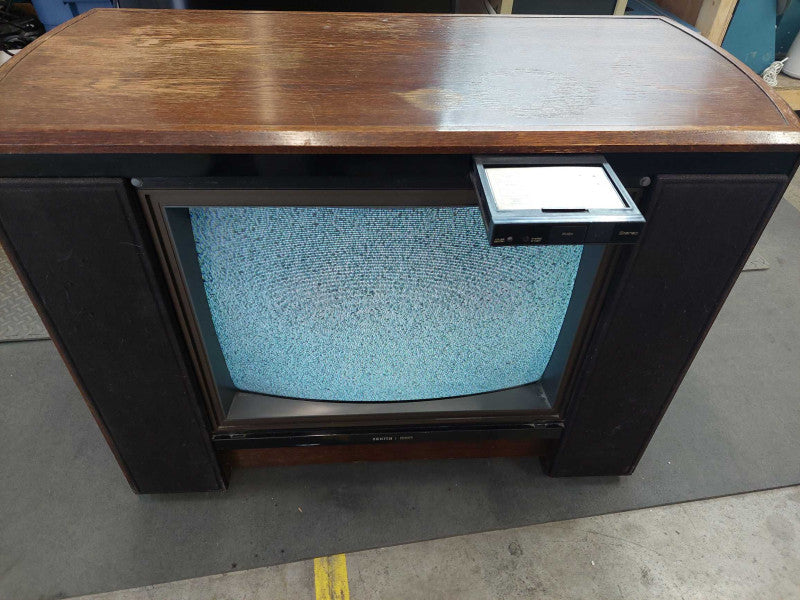 Zenith Colour TV 27\\" CRT Model: SB2731G