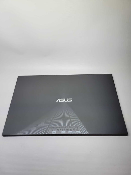 ASUS MB168B 15.6 inch Widescreen LCD Monitor with Case (READ)
