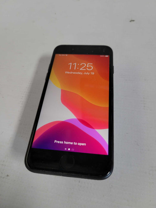 Apple iPhone 8 64GB - READ