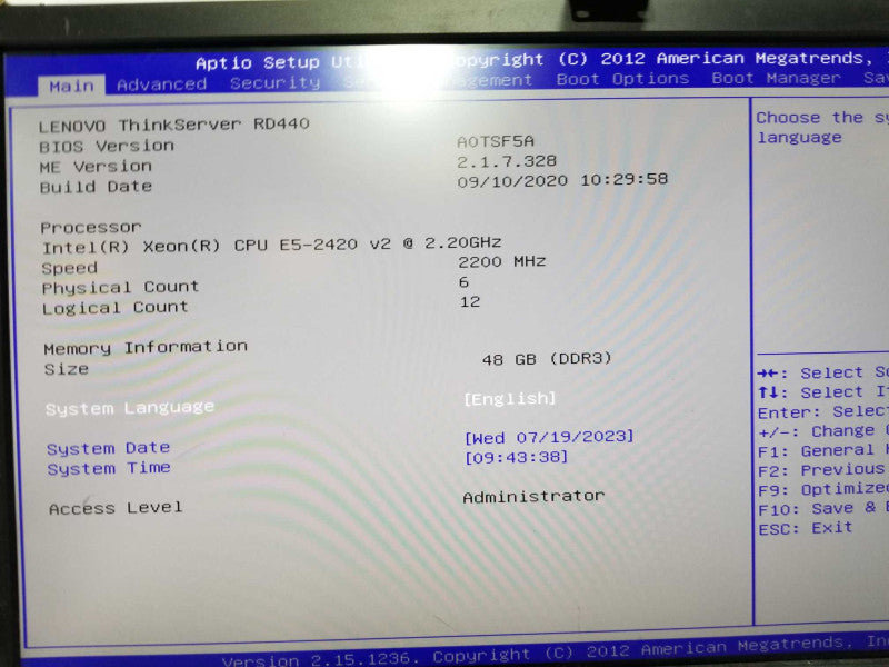 Lenovo Thinkserver RD440 Xeon E5-2420 V2 @ 2.20ghz / 48gb ram / READ #