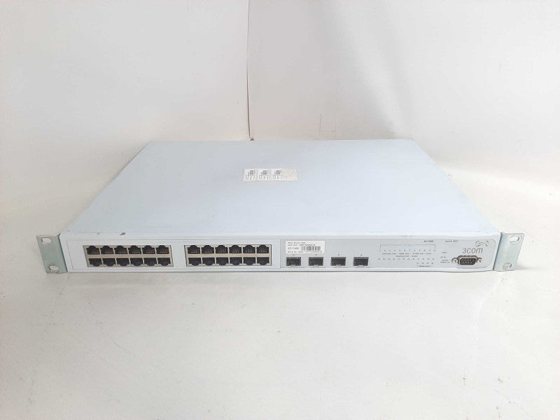 3COM 3c17400 switch 3824 SuperStack 3 Switch 3824 24x10/100/1000 +4x SFP port $