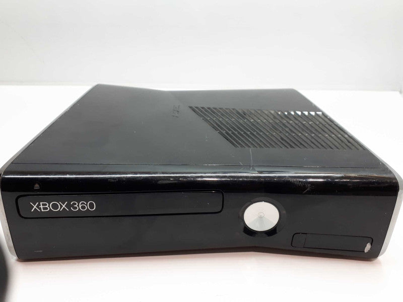 Microsoft Xbox 360 S Slim Console Model 1439 with one controller &