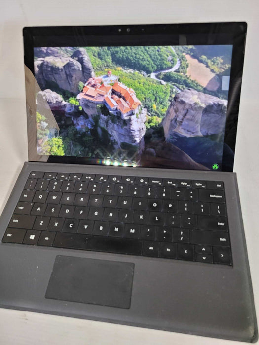 Microsoft Surface Pro 4 - i7-6650U, 16GB RAM, 256GB SSD - READ