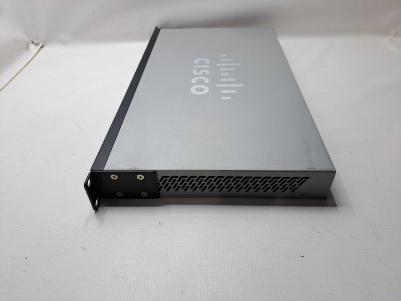 Cisco SG300-28P 28-Port Gigabit PoE Managed Switch )