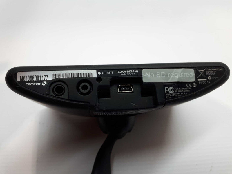 TomTom GO 720 Portable GPS Navigator &