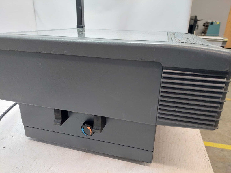 3M 9800 Overhead Projector