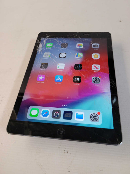 Apple iPad Air 16GB (1475) - READ