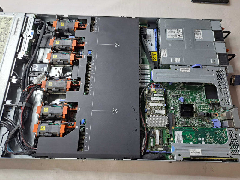 IBM System 3550 M4 2X Xeon E5-2670 @2.6GHz 40GB RAM M5110 RAID )