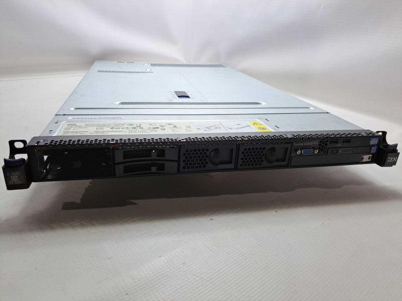 IBM System x3550 M4 2X Xeon E5-2670 @2.6GHz 40GB RAM M5110 RAID 2X 750W PSU )
