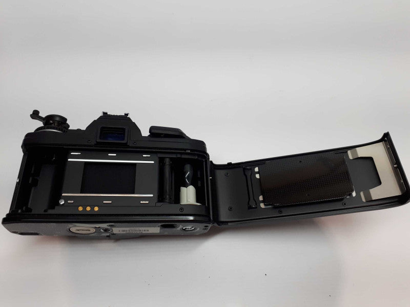 Minolta Camera X-700 Premium 35 MM No Lense &