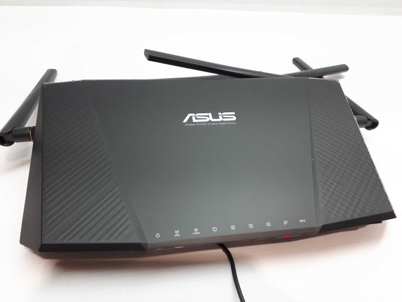 Asus Wireless AC3200 Tri-Band Gigabit Router - Model RT AC3200 with Adapter &