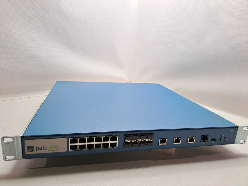 Palo Alto PA-3050 Firewall Security Appliance Q)