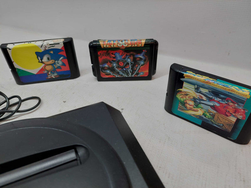Japanese Sega Genesis Model 1 Non OEM , Non OEM Controller , 3 Games