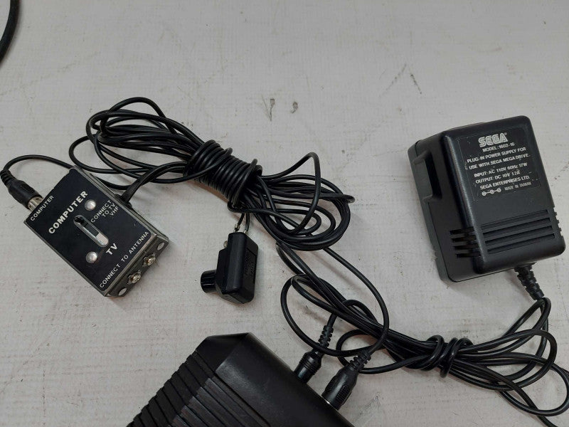 Japanese Sega Genesis Model 1 Non OEM , Non OEM Controller , 3 Games
