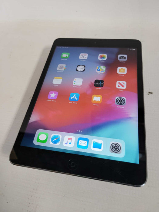 Apple iPad Mini 2 32GB (A1489) - READ
