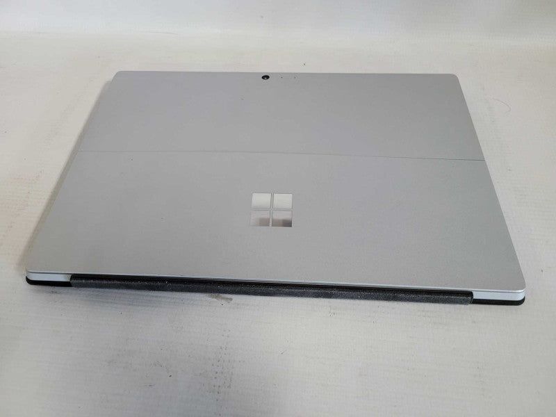 Microsoft Surface Pro 4 - i5-6300U, 4GB RAM, 128GB SSD - READ