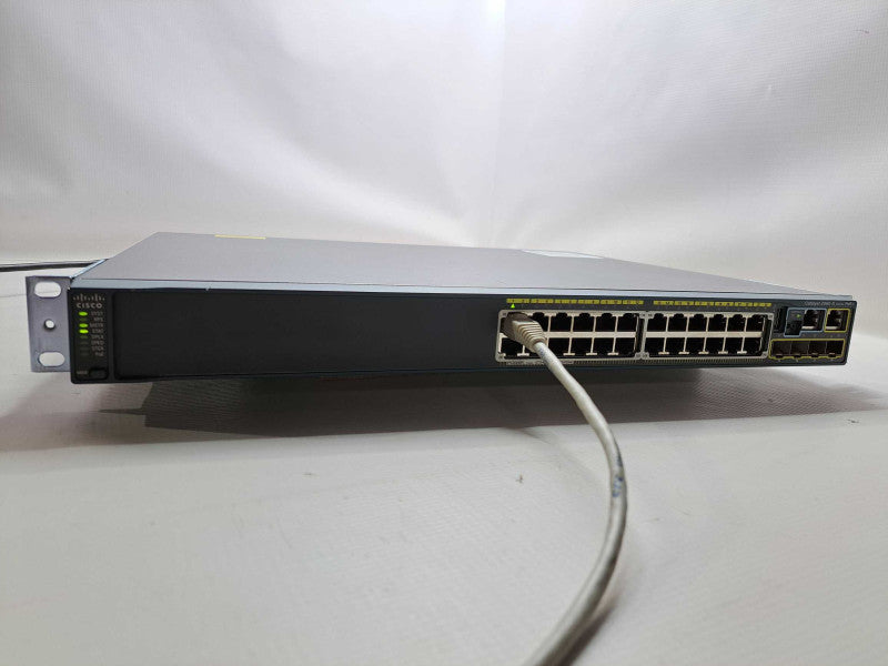 Cisco WS-C2960S-24PS-L 24 Port PoE+ Gigabit Switch + Rackmount Ears )